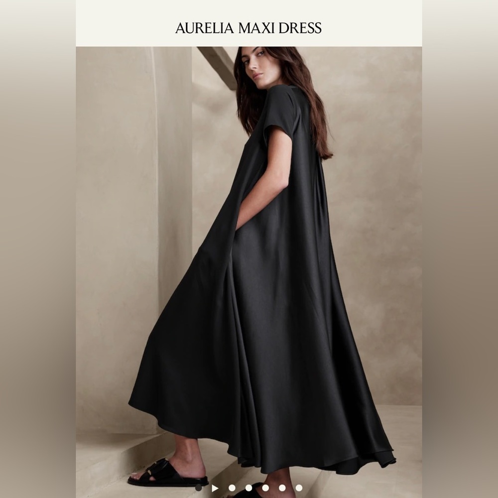 NWT Banana Republic auriela maxi dress. Never worn!